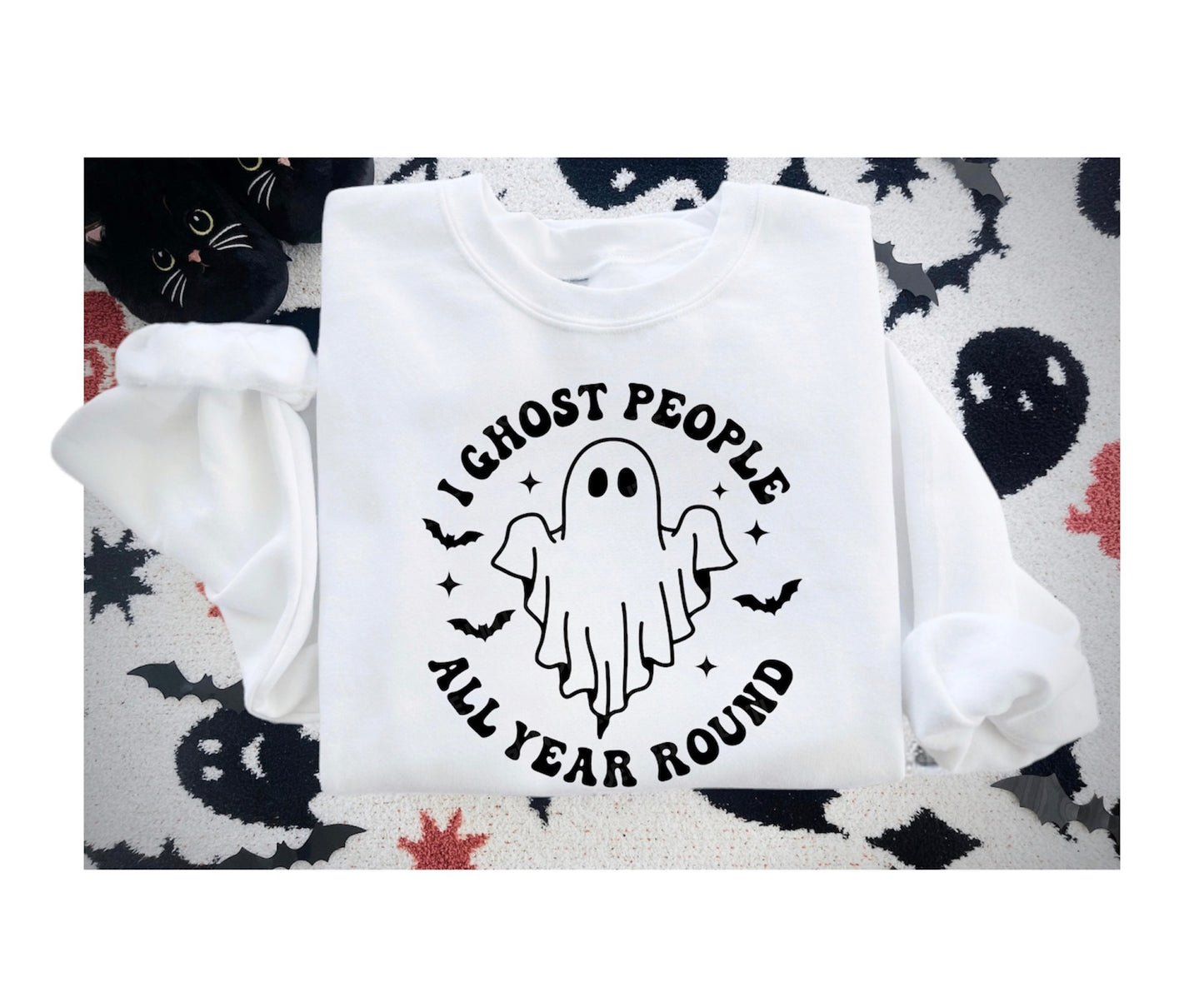 👻 I GHOST PEOPLE ALL YEAR ROUND