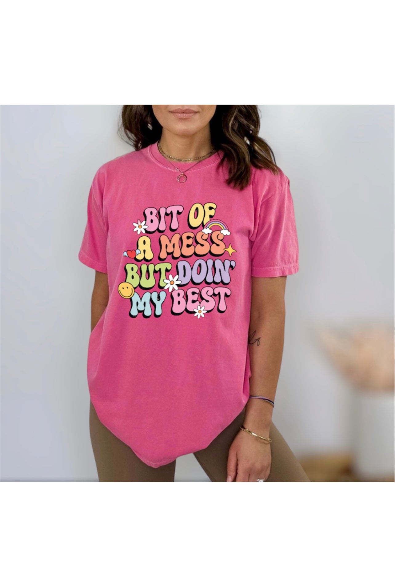 Bit of a mess tee in “crunch berry” color